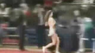 Wanton phimsecsinhvien đen tóc tuổi teen với pigtails có doggy fucked cứng
