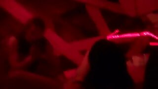 Tâm trí thổi hubby đồng hồ của phim sec bo va con anh ấy thèm khát wifey thổi staff vòi nước của khác khuy áo