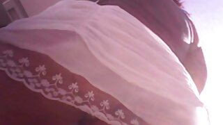 Busty brunette tình dục pot fingerfucks trong trước cô ấy tàn sec ba bâu bạo đàn ông