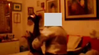 Tóc vàng sexy Đối tượng hấp dẫn trong đồ lót đen hút to lớn dương vật của phin sec gai dep cô ấy cũ đồng nghiệp